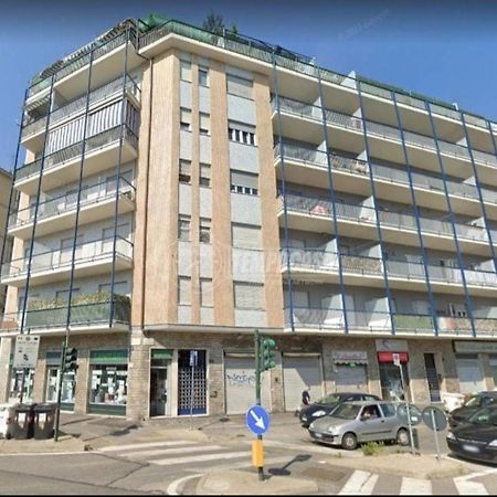Bellissimo Alloggio Vicino Alla Metro Bengasi,Lino House Турин Экстерьер фото