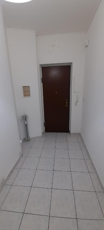 Bellissimo Alloggio Vicino Alla Metro Bengasi,Lino House Турин Экстерьер фото